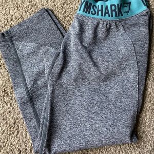 Gymshark grey cropped leggings. Medium